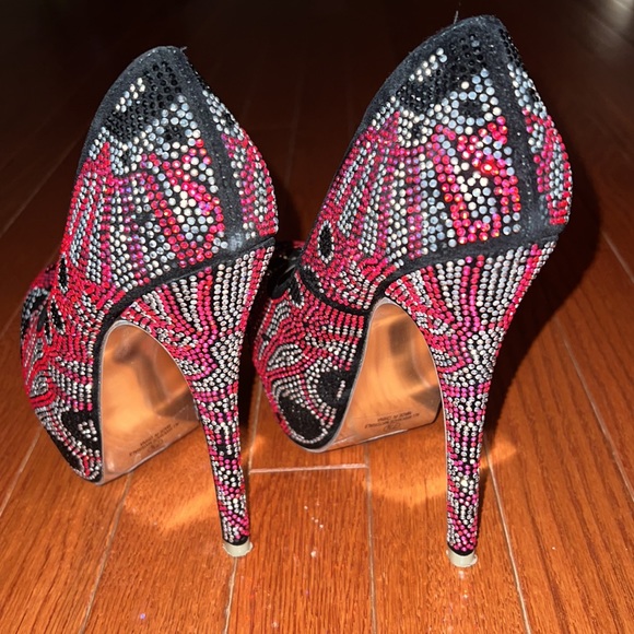 Shi by Journeys Pumps - Picture 2 of 3